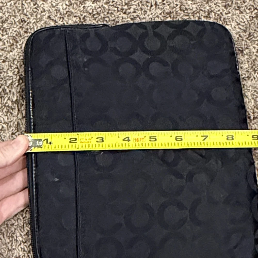 Elegant Black Laptop/tablet Bag